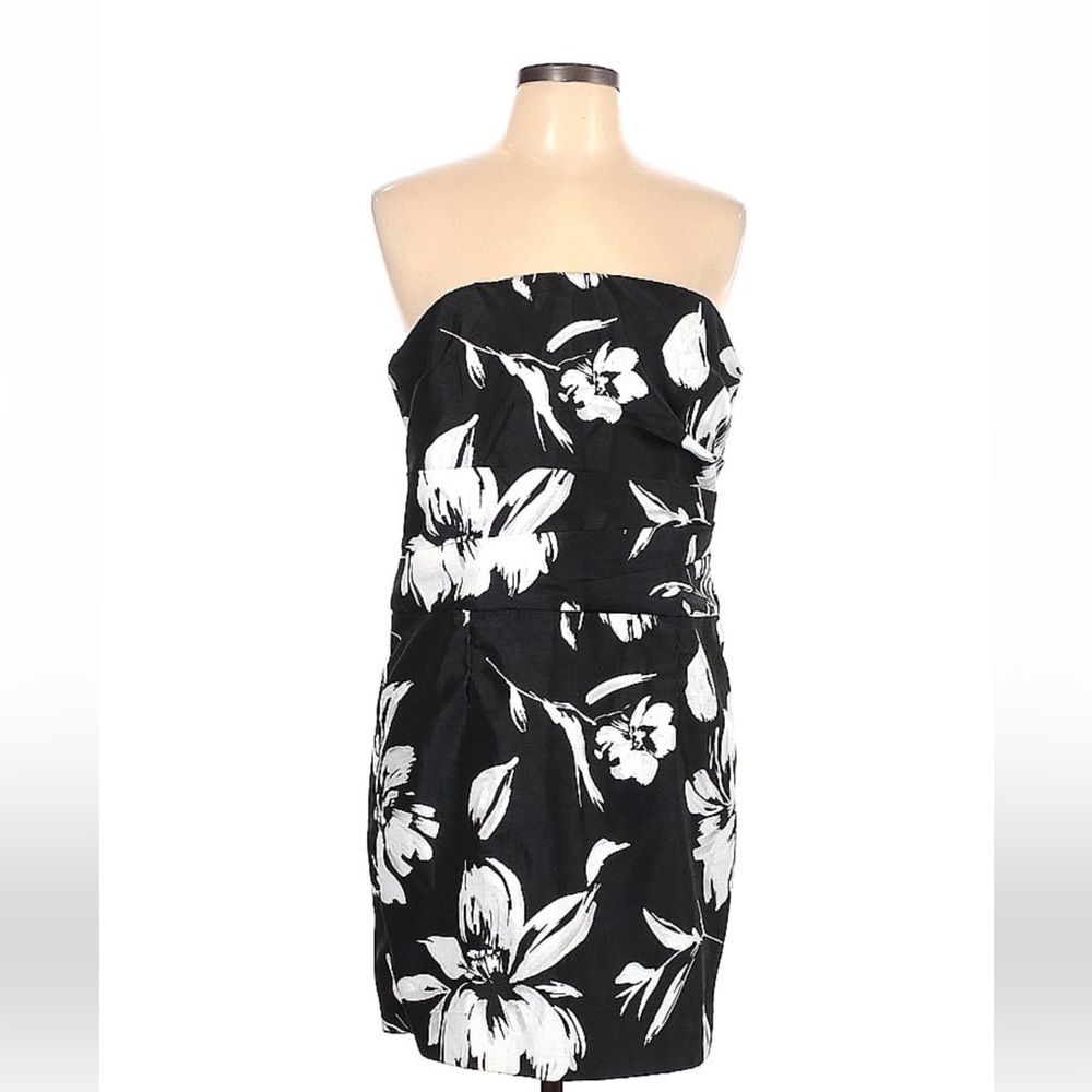 White House Black Market Strapless Mini Dress